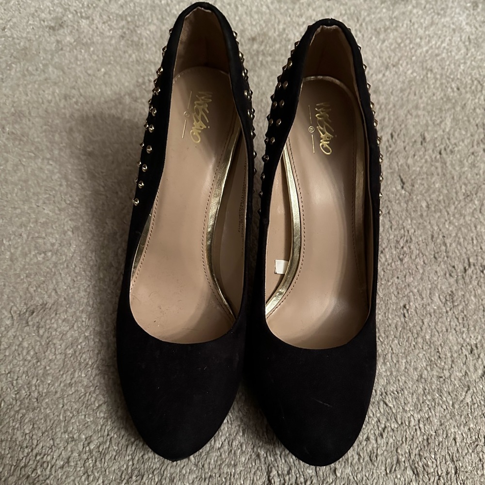 Women’s black high heels